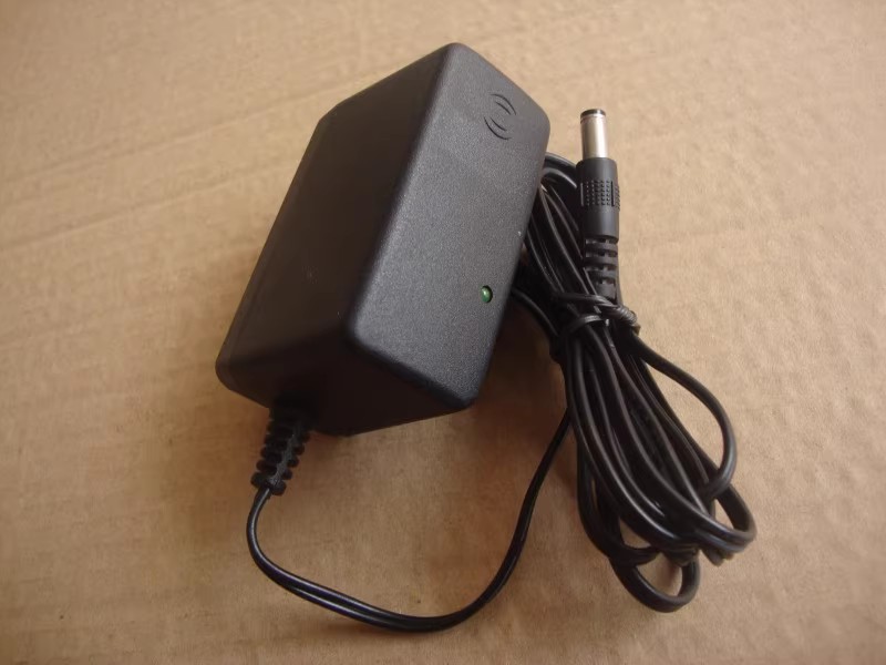 *Brand NEW*D-LINK CG2412-B 1W 12V 2A AC ADAPTER Power Supply *Brand NEW*D-LINK CG2412-B 1W 12V 2A AC ADAPTER Power Supply